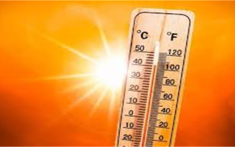 «أتربة تحجب الرؤية».. «الأرصاد» تحذر من طقس الأربعاء والحرارة تكسر حاجز 35 درجة